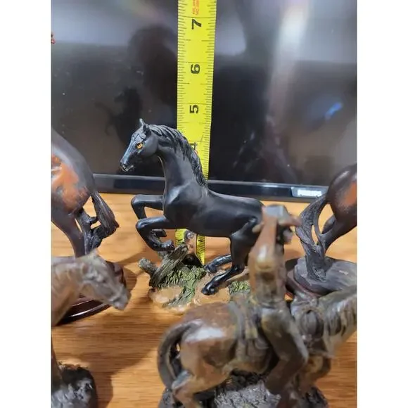 Southwest Theme Small resin Figures, horses, Cowboy 6 - Picture 14 of 16